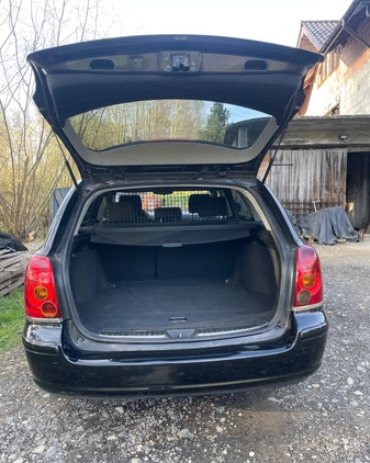 Toyota Avensis cena 5000 przebieg: 430000, rok produkcji 2004 z Karczew małe 121